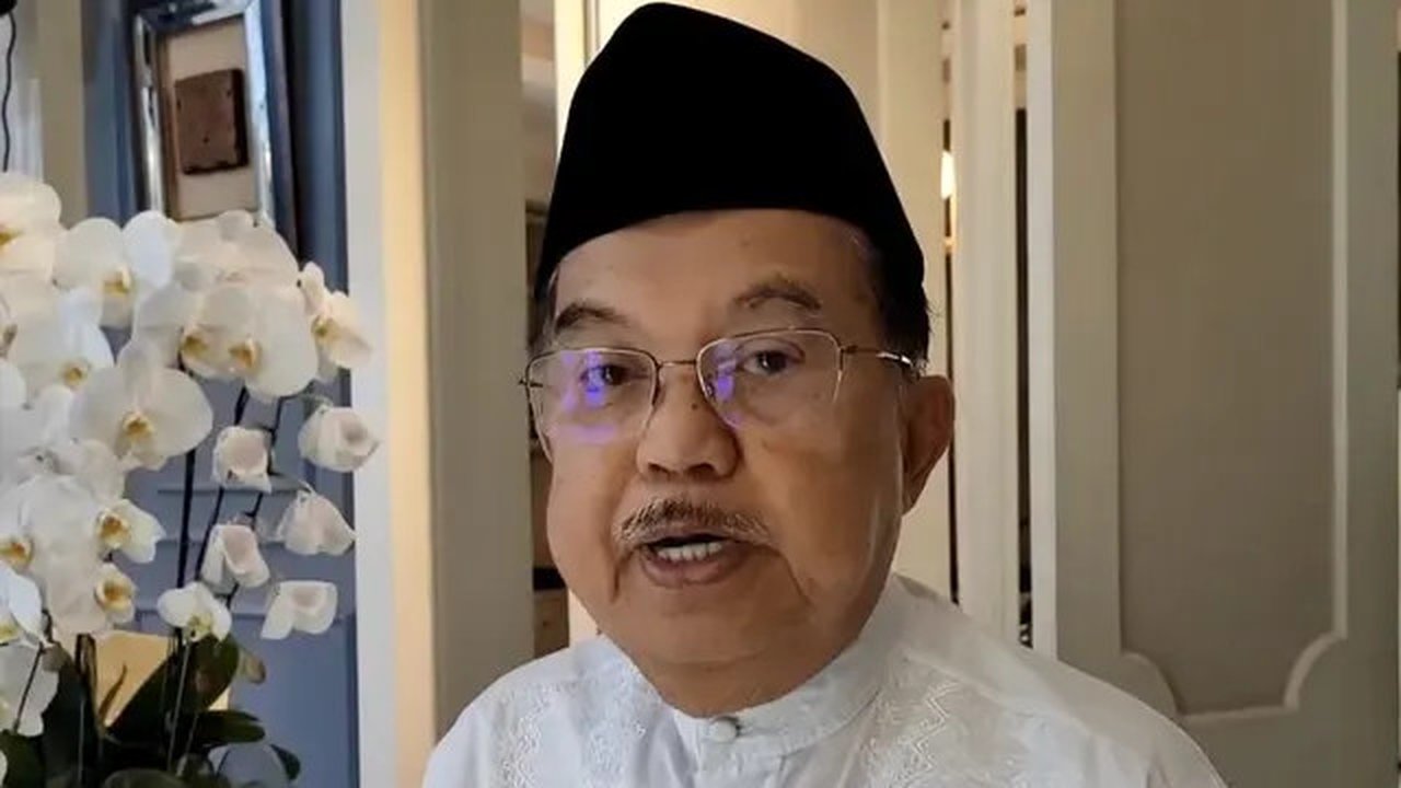 Ketua Umum Dewan Masjid Indonesia (DMI) Jusuf Kalla alias JK. Dia mengatakan, pembangunan masjid semi permanen di Jalur Gaza, Palestina yang diinisiasi DMI dihentikan sementara. (Foto: Istime