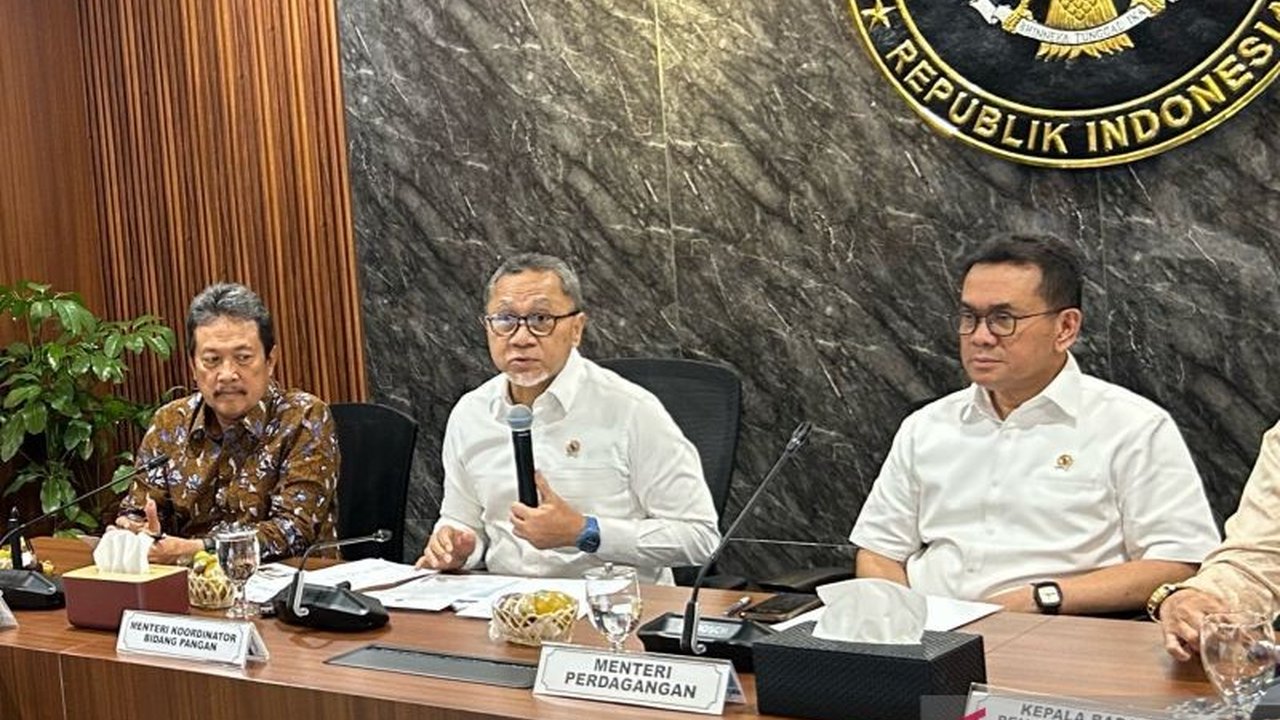 Pemerintah akan menggelontorkan bantuan pangan beras senilai Rp13,9 triliun selama empat bulan kepada 18,2 juta keluarga penerima manfaat. Simak detail lengkapnya!