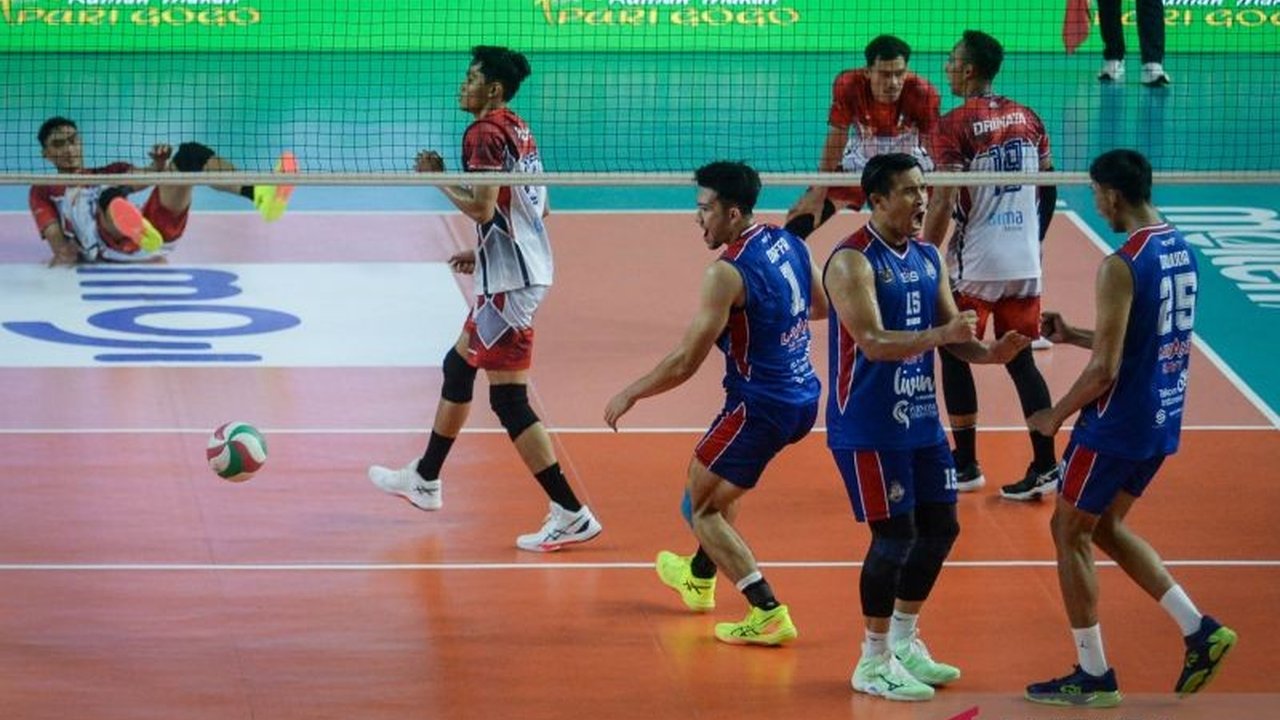 LavAni melaju ke final four Livoli Divisi Utama 2025 usai menundukkan Perumda Tirta Bhagasasi Bekasi 3-0. Siapa lawan mereka di final Pool A?