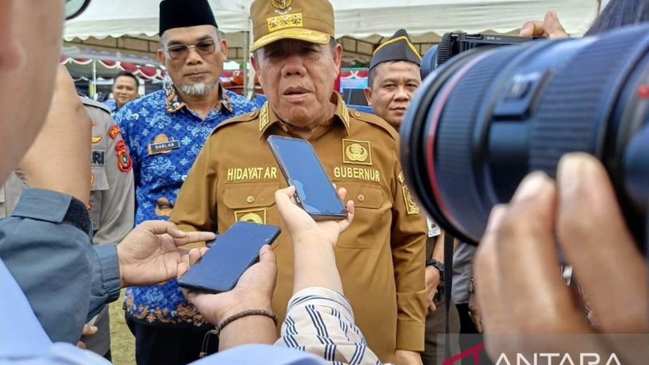 Pemprov Kepulauan Bangka Belitung serius menekan tingginya angka kasus perceraian Babel yang mencapai puluhan ribu. Mereka menggandeng tokoh agama dan masyarakat untuk solusi komprehensif.
