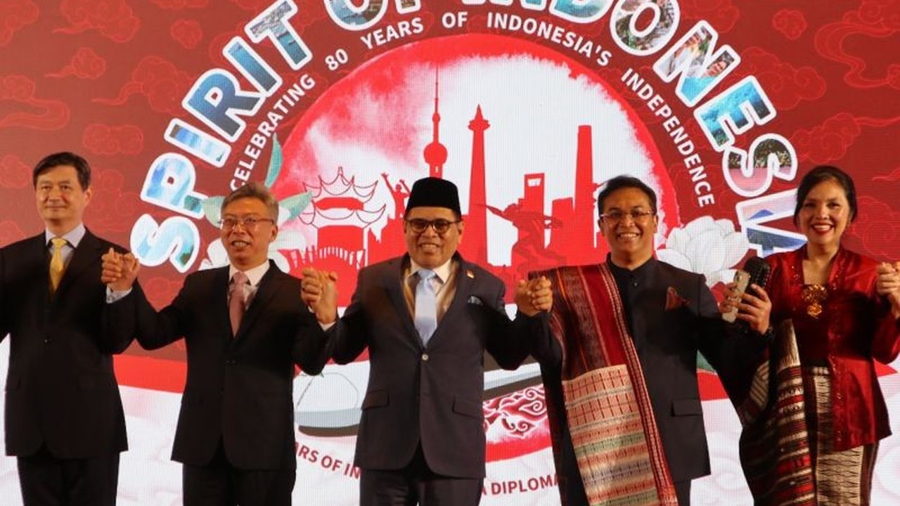 KJRI Shanghai sukses menggelar resepsi diplomatik HUT ke-80 RI, memukau tamu dengan ragam Kuliner Nusantara otentik. Intip hidangan istimewa yang disajikan!