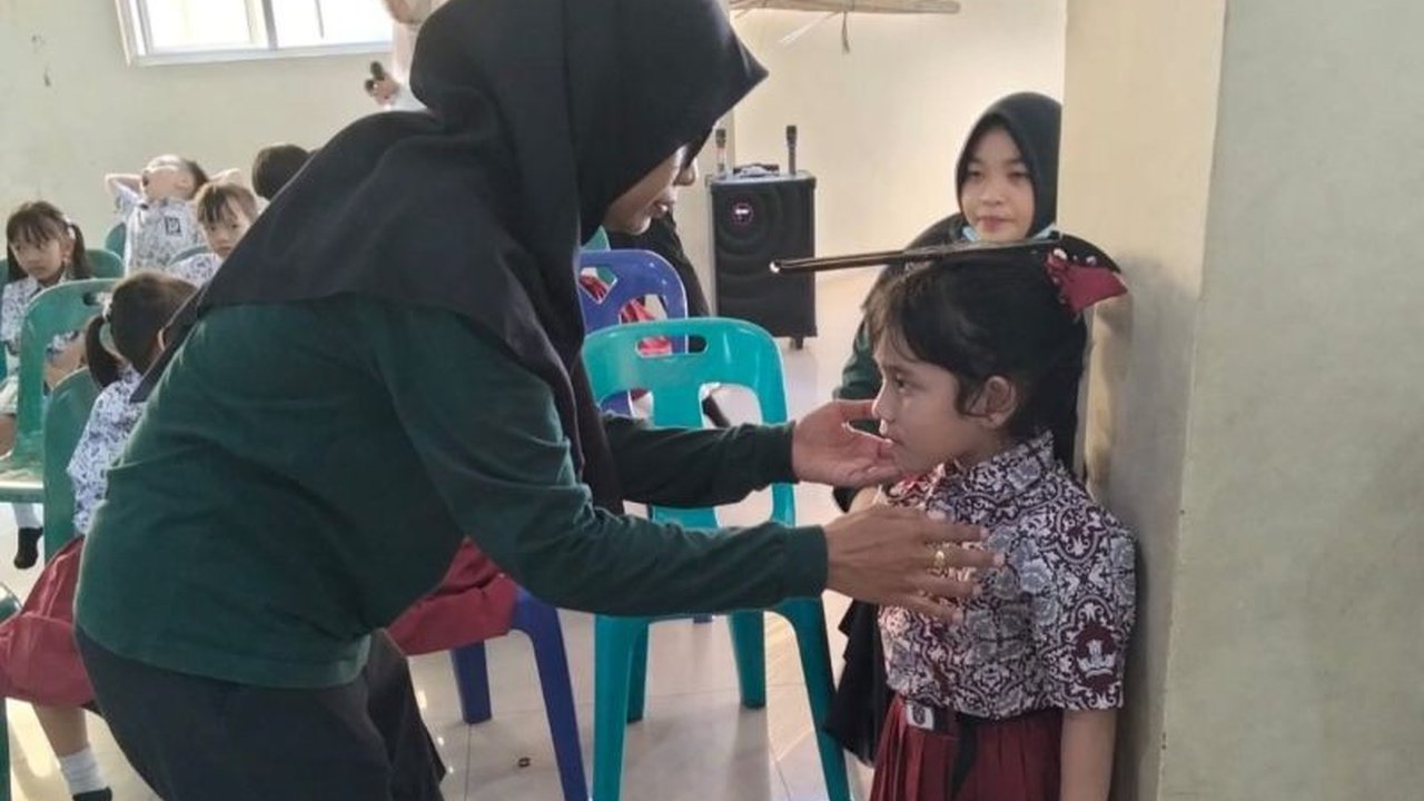 Dinas Kesehatan Tanjungpinang mengimbau orang tua siswa memastikan anak ikut Program CKG Tanjungpinang untuk deteksi dini penyakit, cegah komplikasi serius.