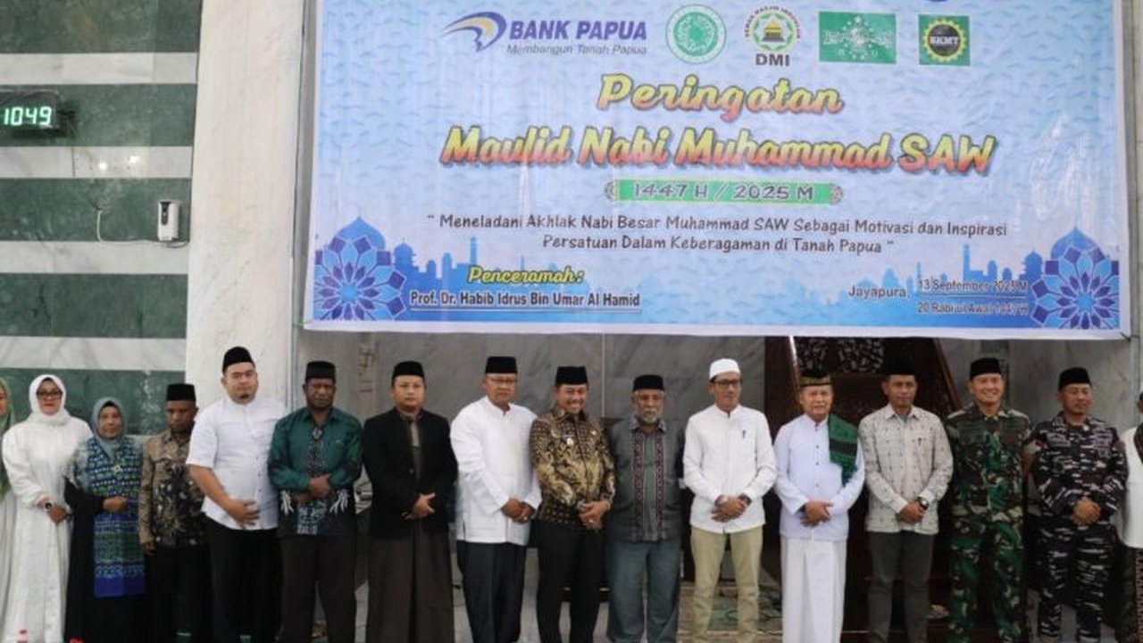 Pemerintah Provinsi Papua memanfaatkan peringatan Maulid Nabi Muhammad SAW sebagai momentum penting untuk menjaga Kerukunan Umat Beragama Papua dan mempererat persatuan di tengah keberagaman.