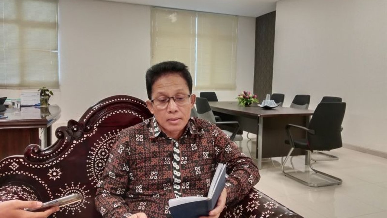 Sebanyak 4.591 tenaga honorer di Lombok Tengah dinyatakan lulus seleksi administrasi PPPK Paruh Waktu 2025. Simak detail proses kelulusan dan nasib insentif mereka!