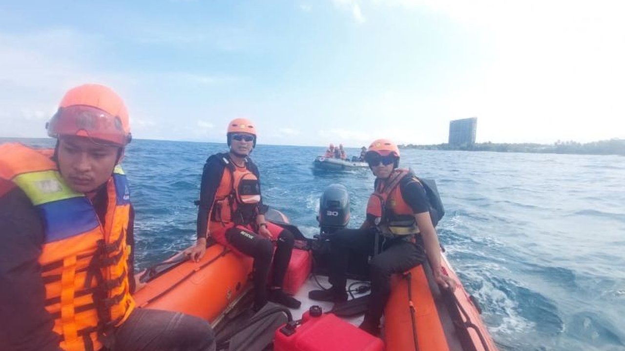 Tim SAR gabungan masih berupaya menemukan seorang nelayan hilang di Selat Sunda, Suwito, setelah Kapal Nanjung Sari tenggelam ditabrak kapal lain. Bagaimana nasibnya?