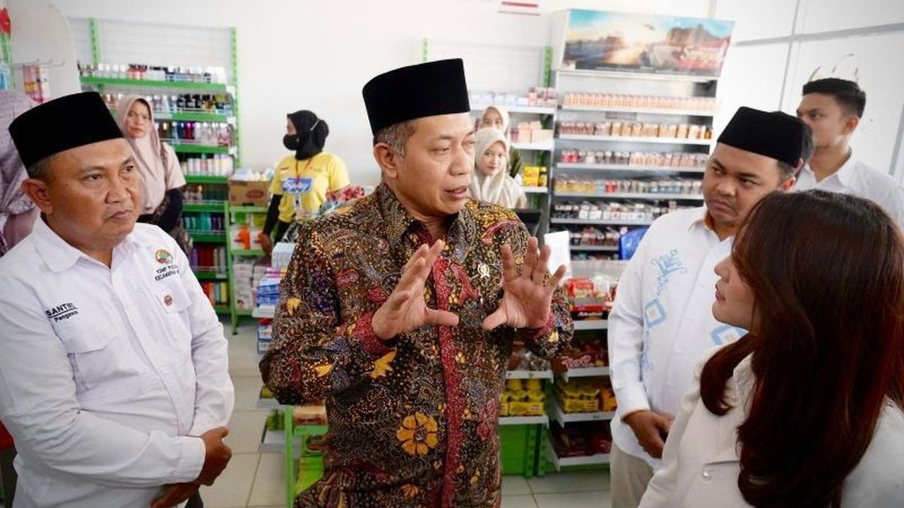 Menteri Koperasi Ferry Juliantono menyatakan Kopdes Merah Putih berkembang pesat dan menguntungkan masyarakat desa. Bagaimana koperasi ini mampu meraup keuntungan signifikan bahkan sebelum pencairan pinjaman dari pemerintah?