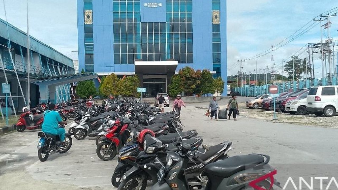 Dinas Kesehatan Biak Numfor meluncurkan inovasi penting: pengobatan ODGJ kini dapat diakses mudah menggunakan Kartu Biak Sehat. Bagaimana layanan komprehensif ini bekerja?