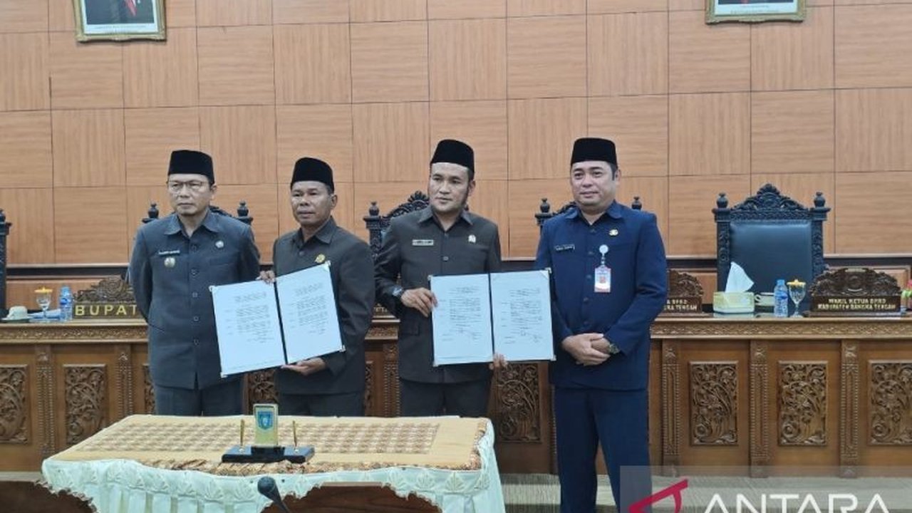 DPRD Bangka Tengah resmi mengesahkan Raperda Pajak dan Retribusi Daerah, memperkuat pendapatan asli daerah dan pelayanan publik. Apa saja poin pentingnya?