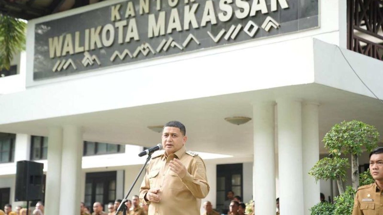 Wali Kota Makassar Munafri Arifuddin meminta jajaran camat dan lurah memperkuat sinergi menjaga Stabilitas Kota Makassar, mengingat situasi sebelumnya yang sempat tegang. Apa saja instruksinya?