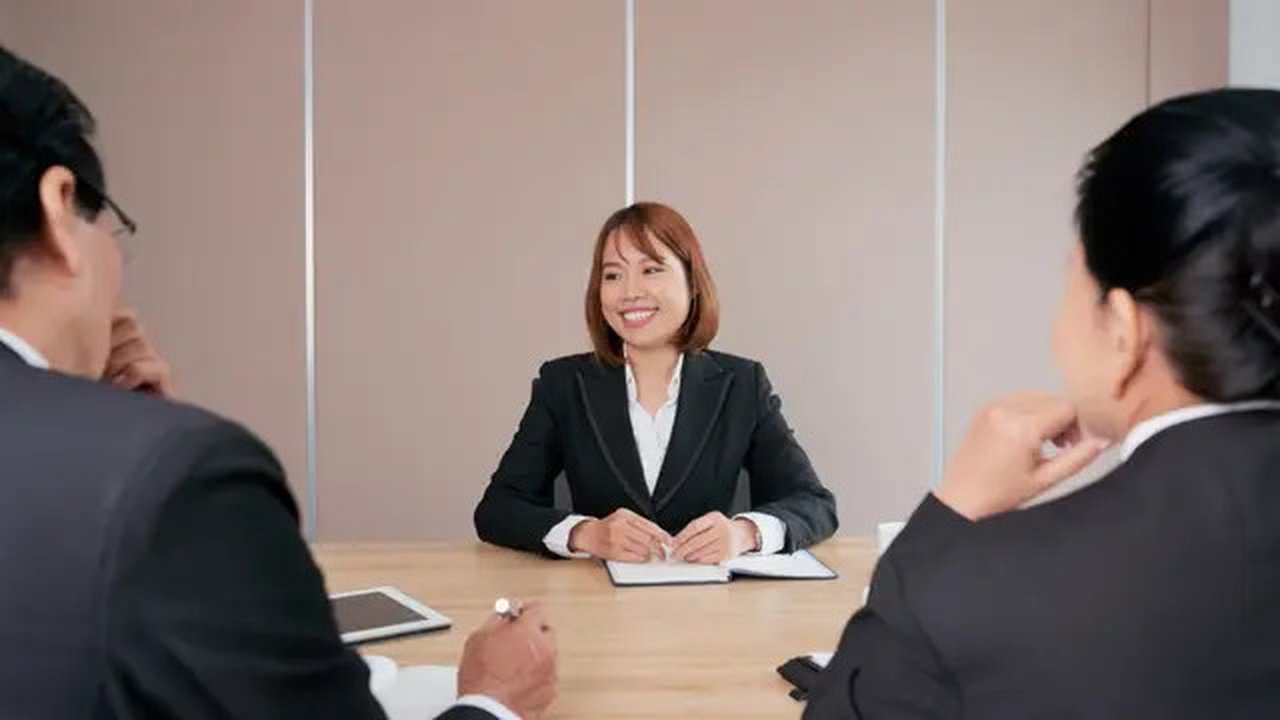 Ilustrasi interviu, wawancara kerja. (Image by pressfoto on Freepik)