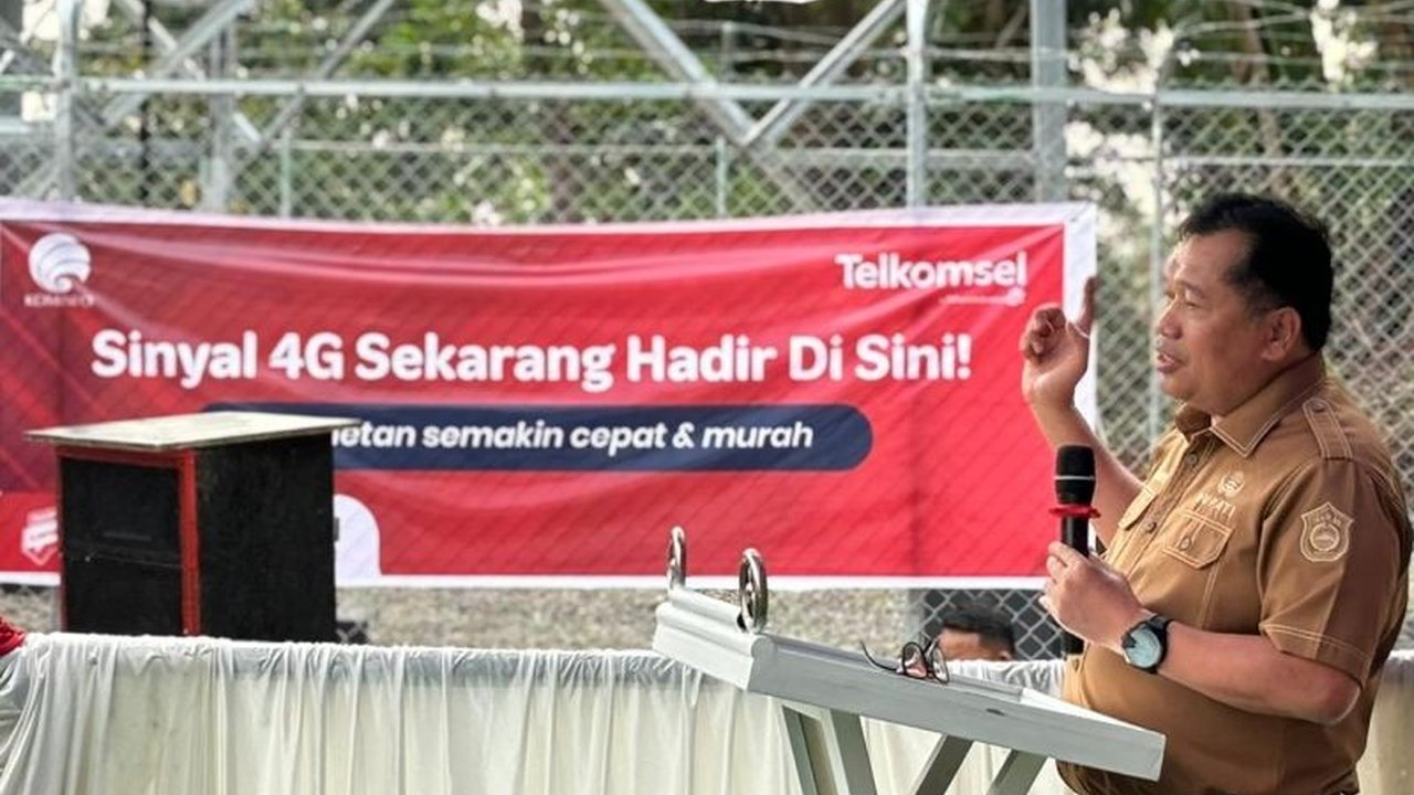 Telkomsel Perluas 4G hingga Desa Kaleko'mara, Takalar, membuka akses digital merata dan mendukung pengembangan ekowisata lokal. Simak dampak positifnya bagi masyarakat!