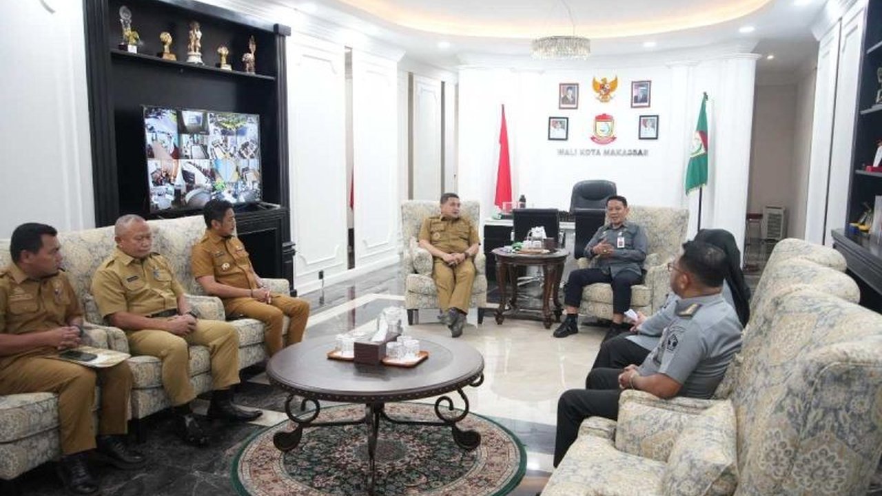 Pemerintah Kota Makassar dan Kemenkumham Sulsel bersinergi menghadirkan 153 Pos Bantuan Hukum di setiap kelurahan, memperkuat akses keadilan bagi masyarakat dan perlindungan HKI.