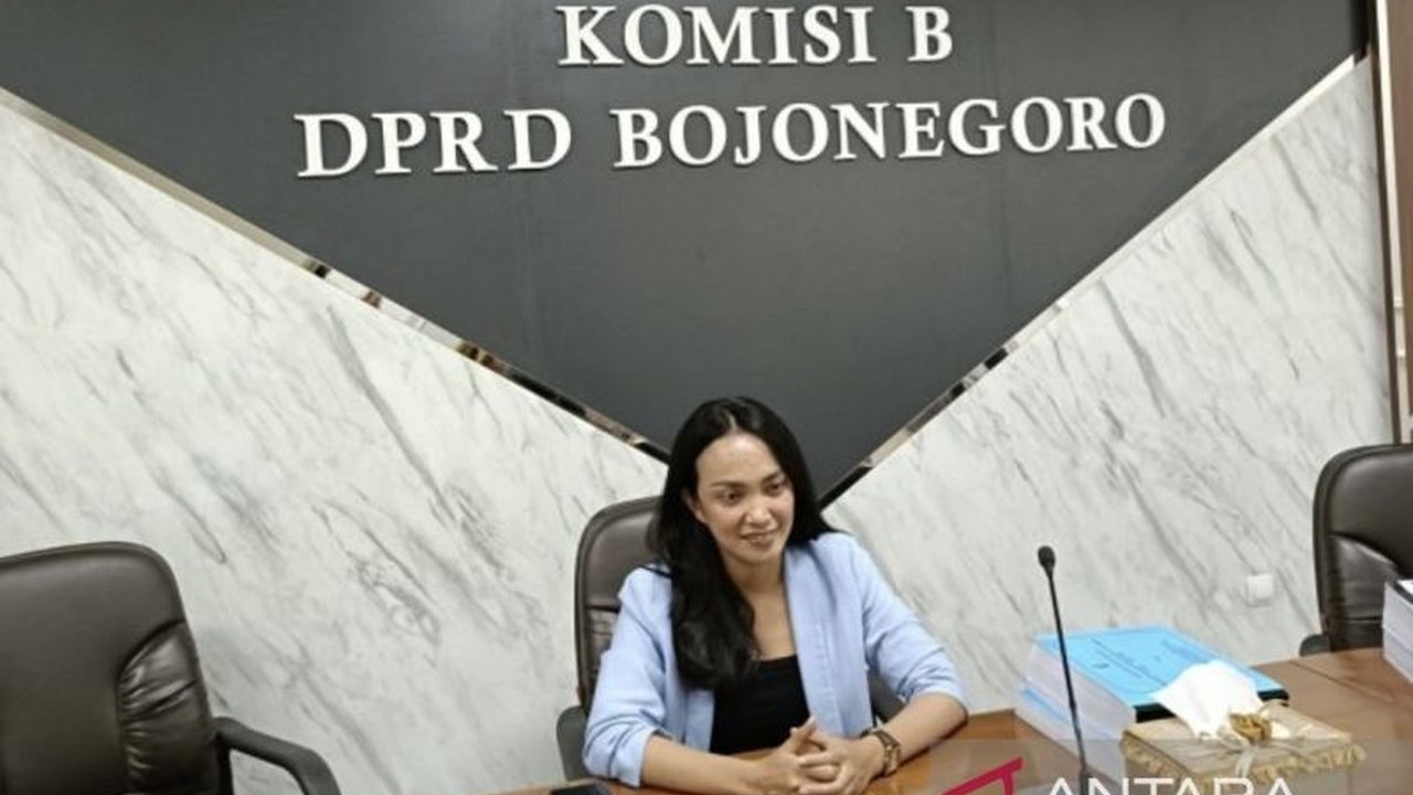 DPRD Bojonegoro mendesak Pemerintah Kabupaten untuk merealisasikan Target PAD Bojonegoro sebesar Rp1,06 triliun pada tahun 2025. Akankah target ambisius ini dapat tercapai dengan strategi yang ada?