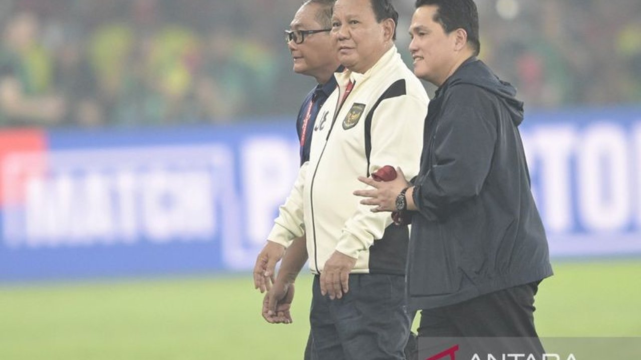 Erick Thohir resmi menjabat sebagai Menpora baru, ditunjuk Presiden Prabowo Subianto. Dengan rekam jejak mumpuni, ia siap membawa transformasi olahraga nasional.