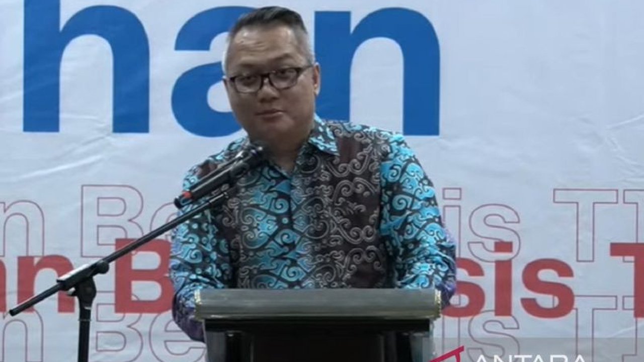 Dinas Pendidikan dan Kebudayaan Kaltim menggenjot guru menciptakan inovasi pembelajaran digital melalui lomba dan pelatihan. Simak detail penghargaan bagi 50 karya terbaik!