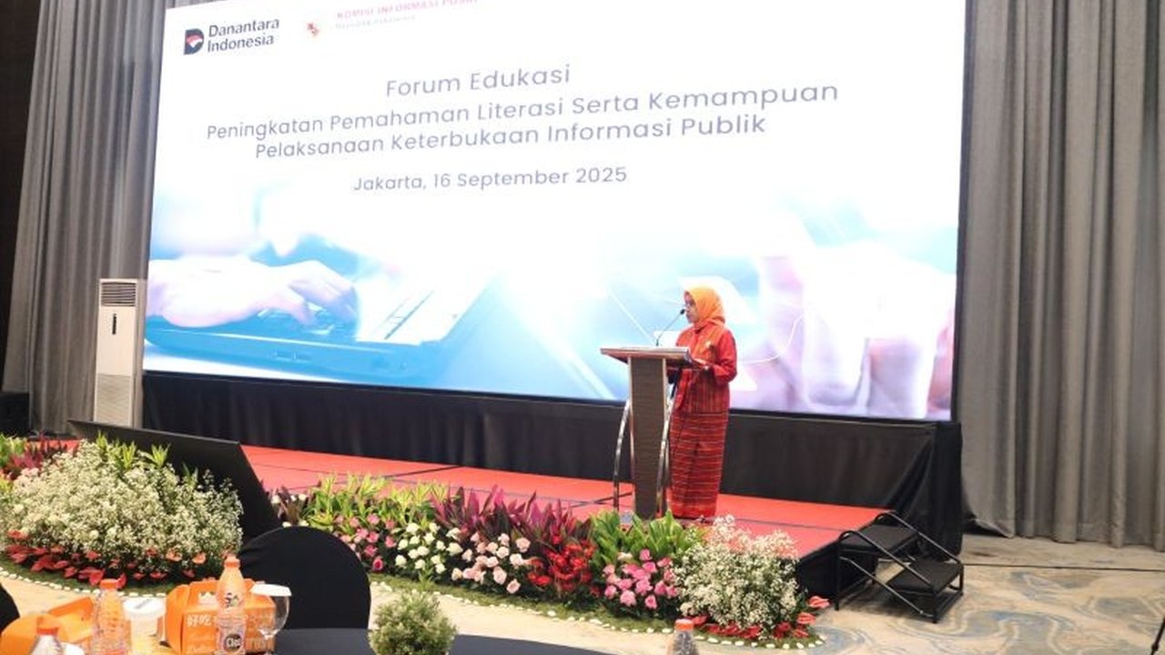 Komisi Informasi Pusat dan Hutama Karya berkolaborasi dalam forum edukasi untuk memperkuat Keterbukaan Informasi Publik, menekankan hak masyarakat dan kewajiban badan publik demi tata kelola yang transparan.