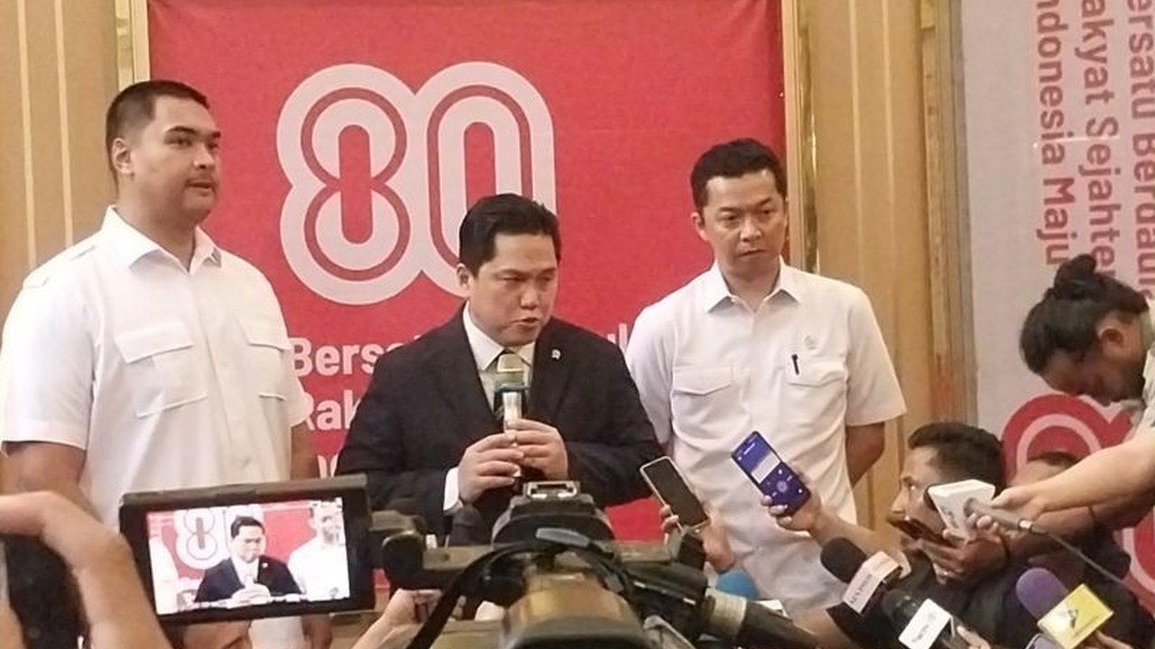 Penunjukan Erick Thohir sebagai Menteri Pemuda dan Olahraga dinilai pengamat sebagai bukti keseriusan pemerintah. Bagaimana Erick akan membagi fokusnya?