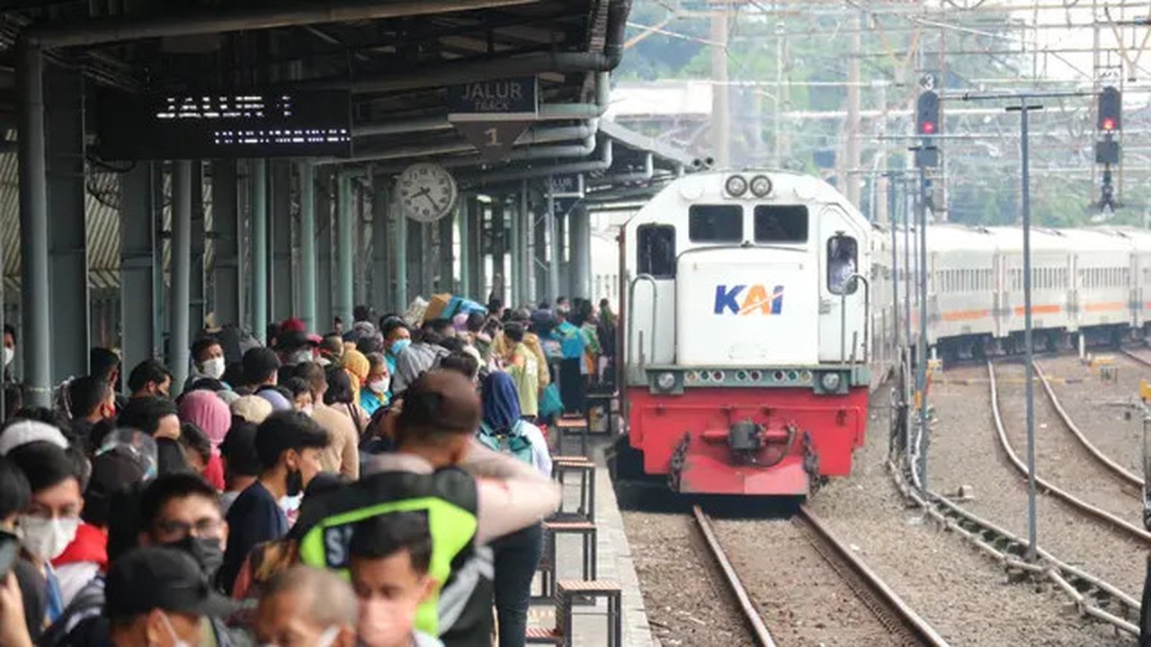 Tiket Mudik Lebaran Kereta Api Jarak Jauh (KAJJ) untuk keberangkatan H-10 pada momen lebaran1444 H per hari ini 26 Februari 2023 sudah dapat dipesan melalui aplikasi KAI Access, web kai.id