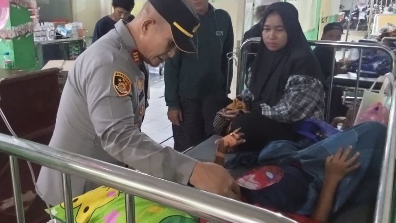 Kasus keracunan siswa di Tasikmalaya usai menyantap Makan Bergizi Gratis (MBG) menuai perhatian Wabup Asep Sopari Al Ayubi. Ia tegaskan MBG harus higienis demi keselamatan.