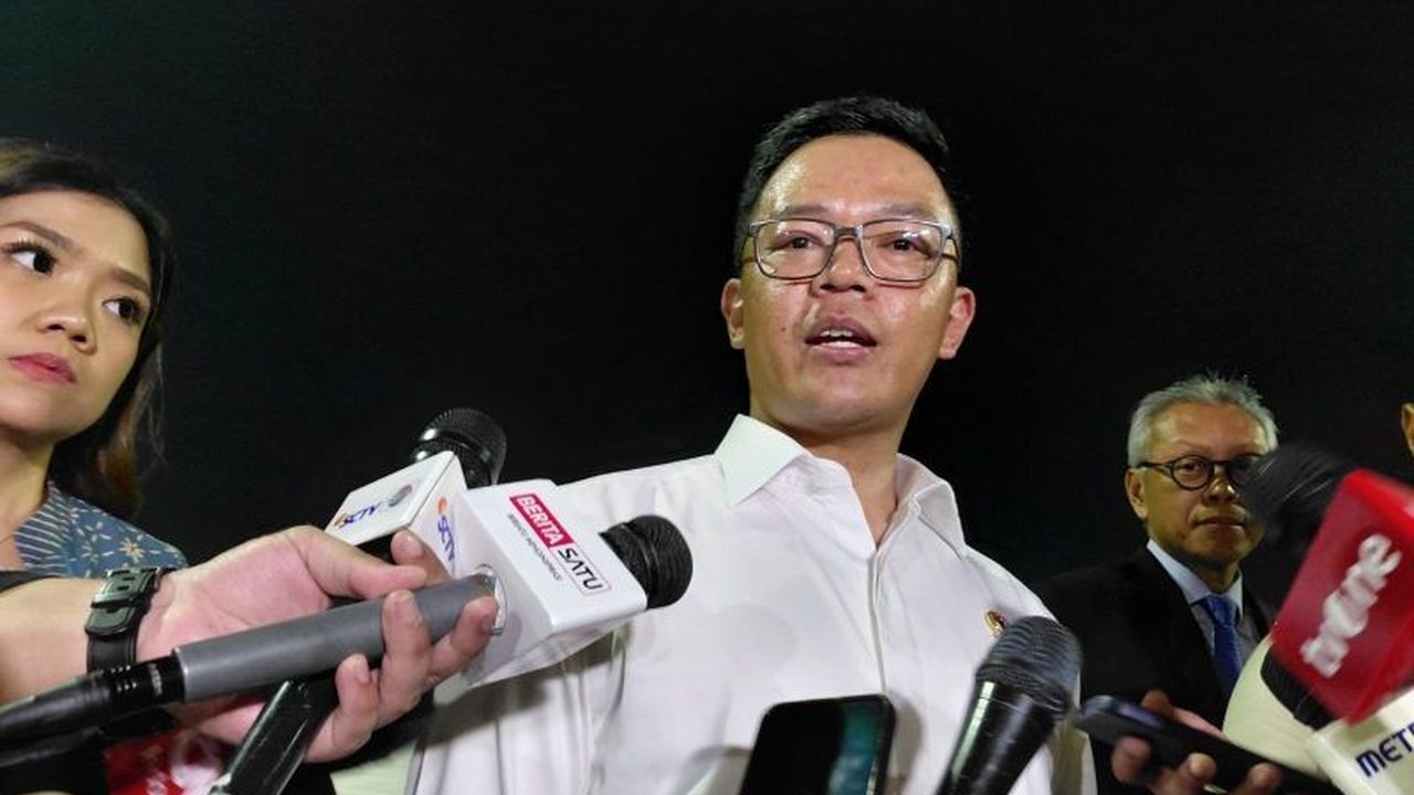 Menteri Luar Negeri RI Sugiono mengonfirmasi adanya komunikasi terkait potensi Pertemuan Prabowo Trump di sela Sidang Umum PBB, New York. Akankah terwujud?