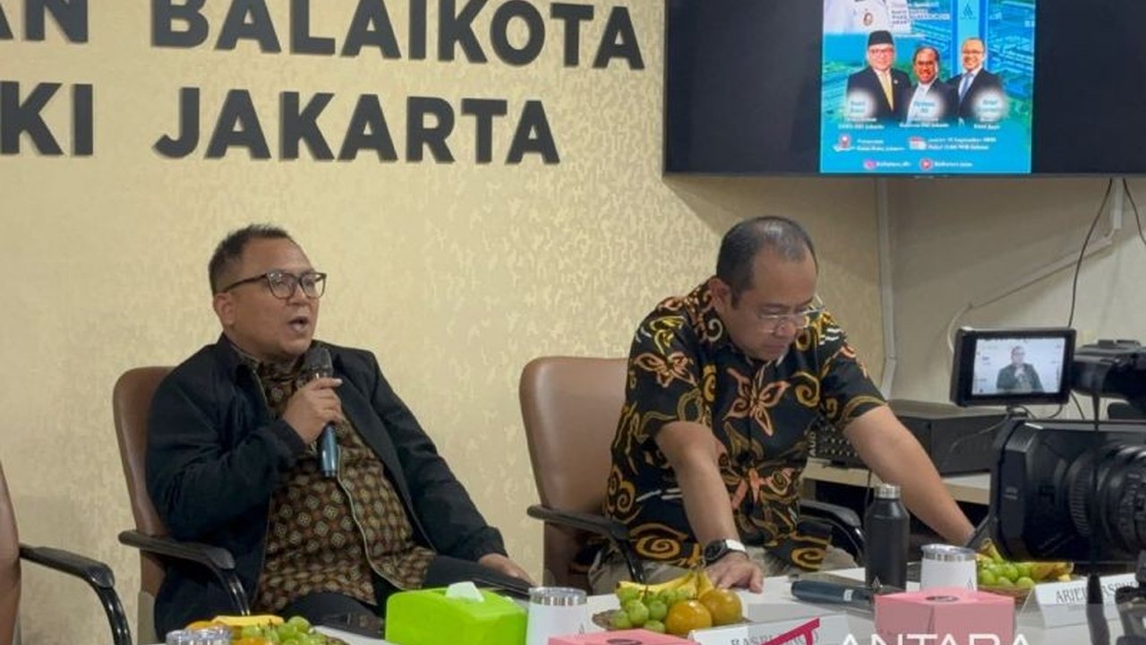 DPRD DKI Jakarta menilai keputusan alih kelola air PAM Jaya dari swasta adalah langkah tepat setelah 25 tahun pengelolaan yang kurang maksimal. Simak alasannya!
