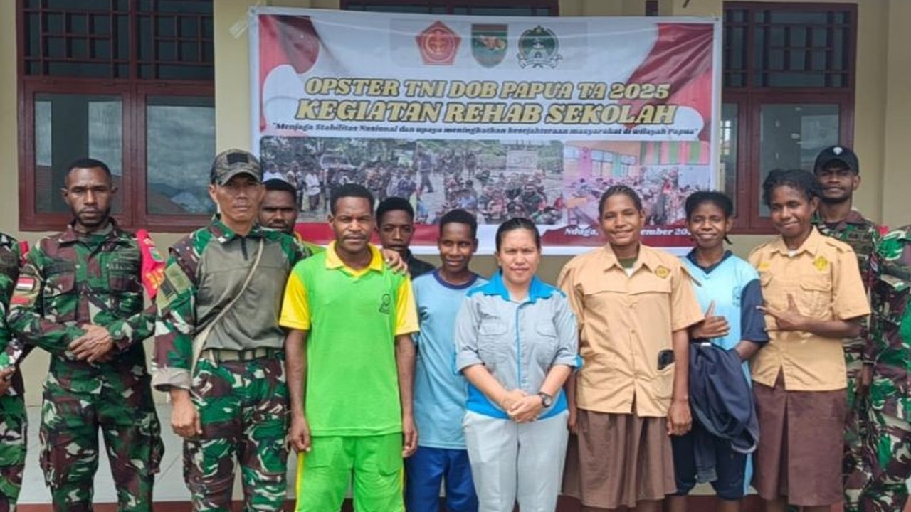 Kodim 1706/Nduga di Papua Pegunungan melakukan **renovasi UKS** di SMPN 1 Kenyam, mengubah ruang kelas menjadi fasilitas kesehatan vital. Bagaimana inisiatif TNI ini mencetak generasi muda sehat?