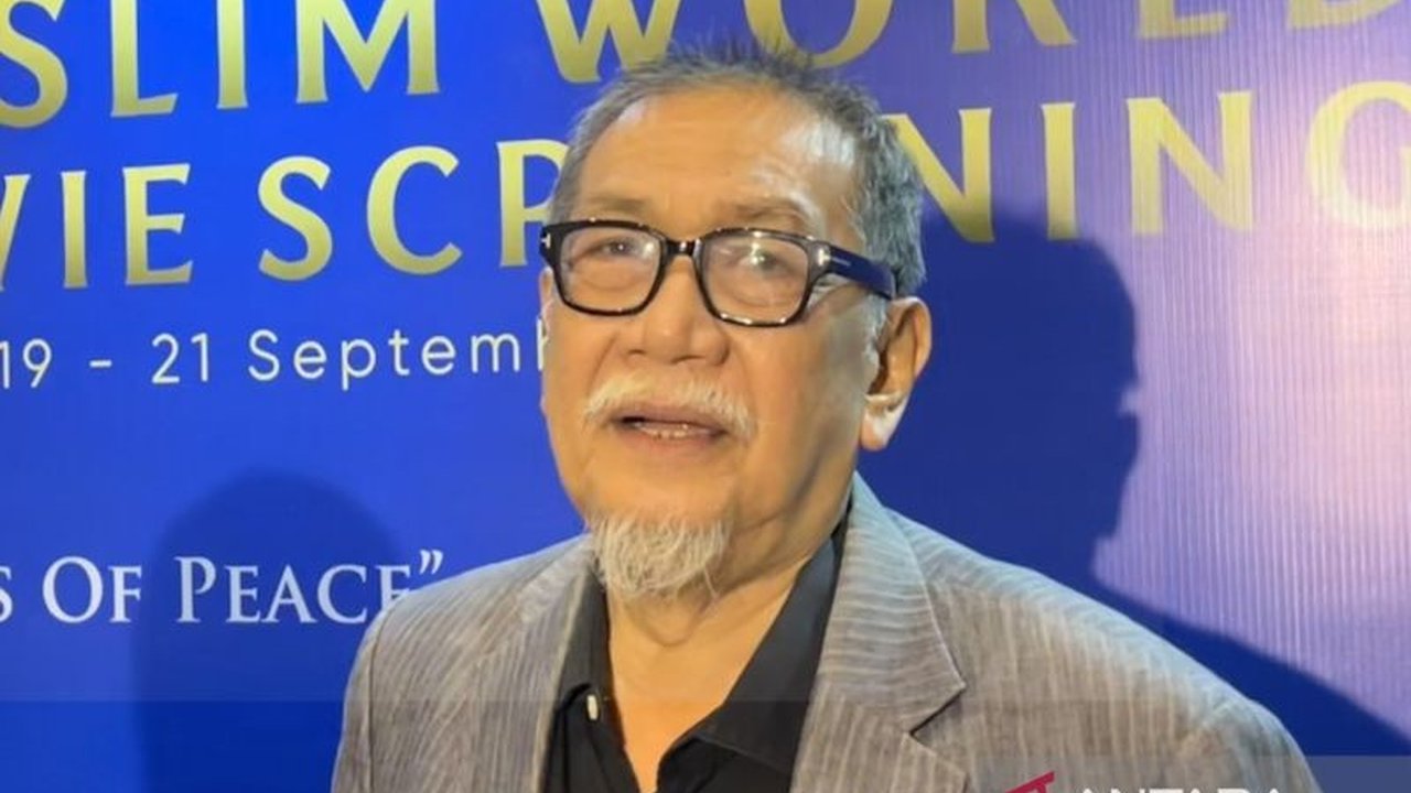 Aktor senior Deddy Mizwar yakin Indonesia berpotensi besar menjadi pusat Industri Film Islam dunia. Potensi pasar besar dan kolaborasi OKI jadi kunci utama. Simak selengkapnya!