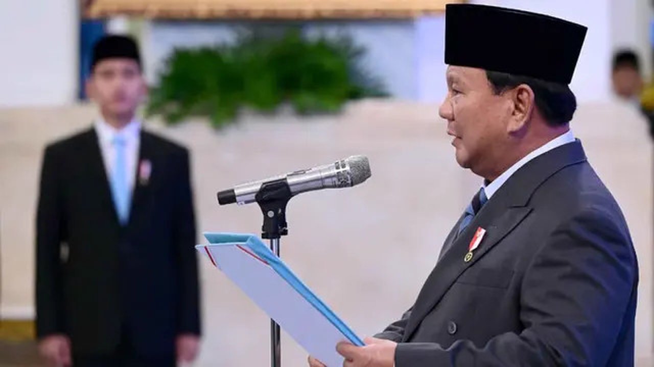 Presiden Republik Indonesia, Prabowo Subianto melakukan perombakan atau me-reshuffle jajaran lima kementerian pada Kabinet Merah Putih. (Foto: Biro Pers Istana Kepresidenan)