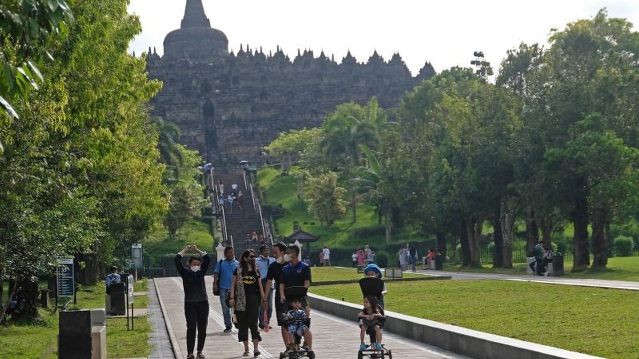 Insiden kebakaran Hotel Manohara di kawasan Candi Borobudur berhasil dipadamkan tanpa korban jiwa. Bagaimana operasional wisata di sana tetap berjalan normal?
