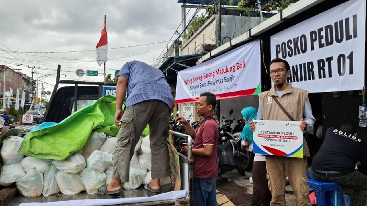 Pertagas salurkan bantuan bahan makanan kepada 160 korban banjir di Bali, meringankan beban warga terdampak di Denpasar. Simak detail kepedulian Subholding Gas Pertamina ini.