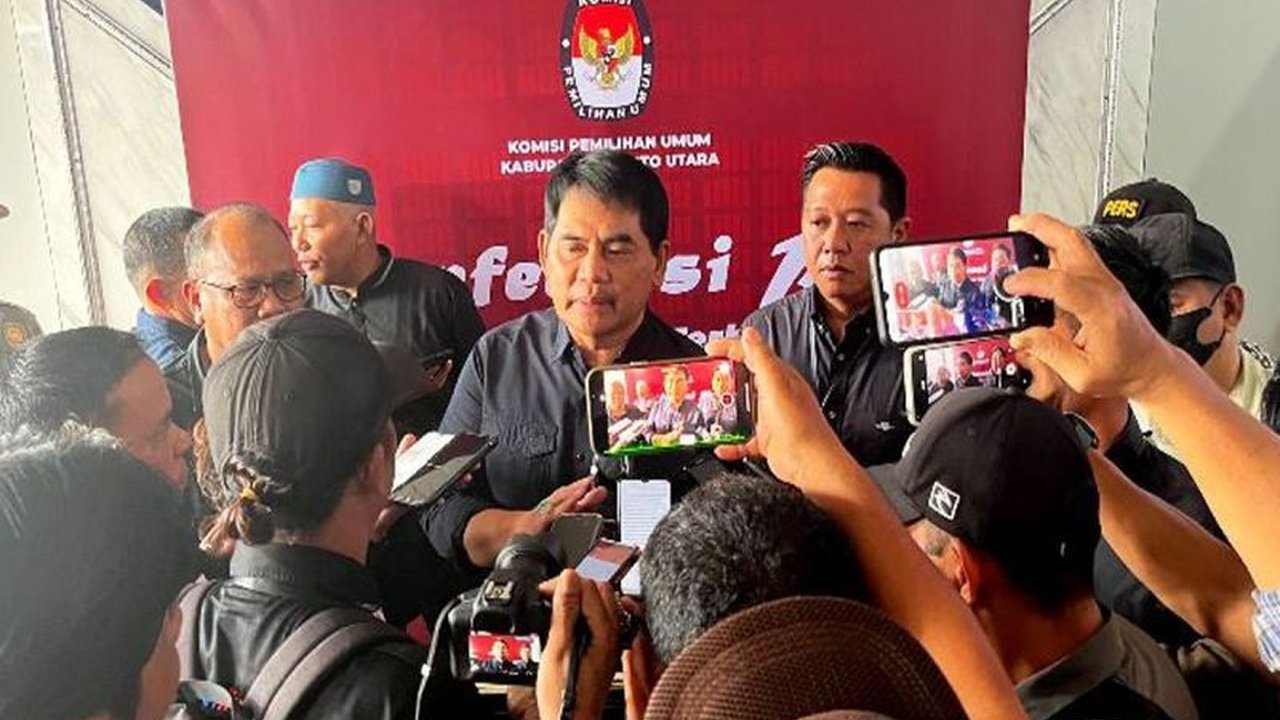 Bupati Barito Utara terpilih, Shalahuddin, akan fokus pada program 100 hari kerja yang mengedepankan pelayanan publik dan infrastruktur. Apa saja prioritas utama dalam Program Bupati Barito Utara ini?
