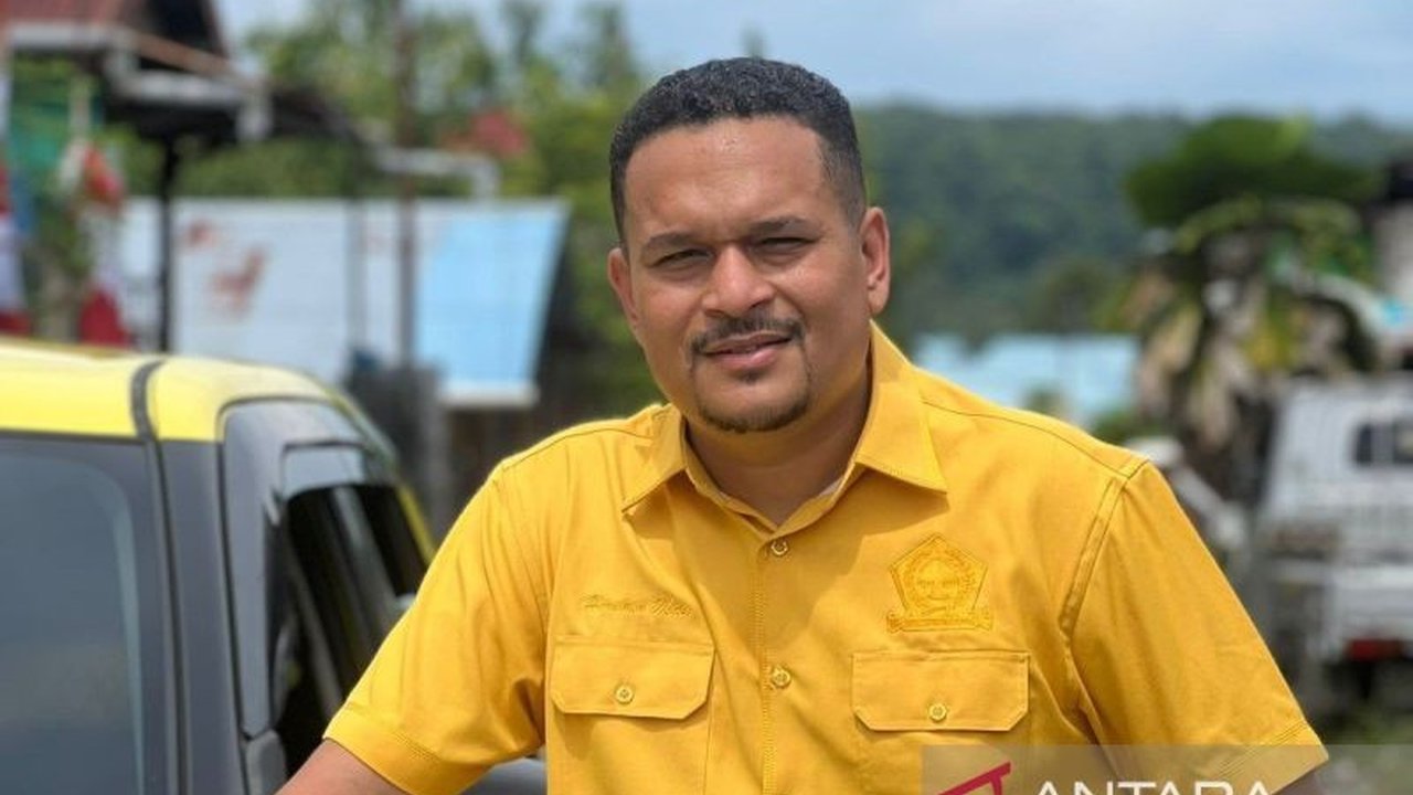 DPRK Manokwari serius mengkaji Perda Pengawasan Minol setelah insiden fatal miras oplosan yang menewaskan tiga orang, sekaligus mengungkap keuntungan fantastis dari praktik ilegal yang merugikan masyarakat.