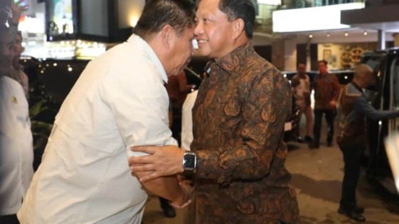 Gubernur Babel Hidayat Arsani aktif memperkuat jejaring di ajang Temu KAHMI Sumatera, menghasilkan 'Piagam Batam' yang strategis bagi pembangunan daerah. Apa isinya?