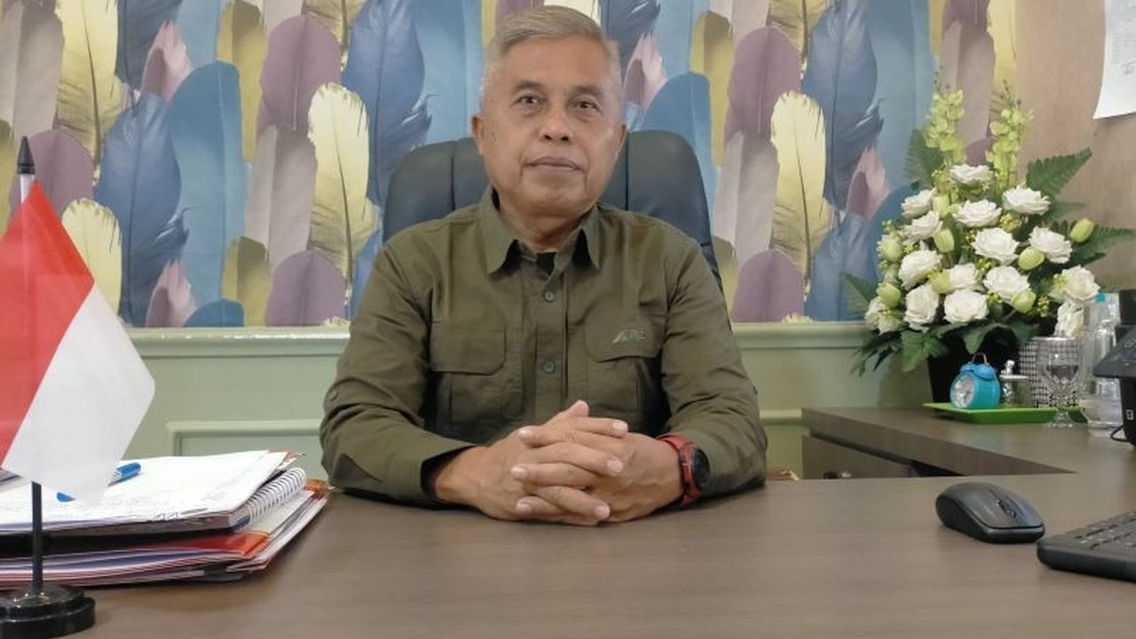 Pemkot Singkawang mendapat persetujuan KemenpanRB untuk 824 formasi PPPK paruh waktu, menimbulkan pertanyaan besar tentang dampak fiskal daerah yang mencapai Rp7,7 miliar per tahun.