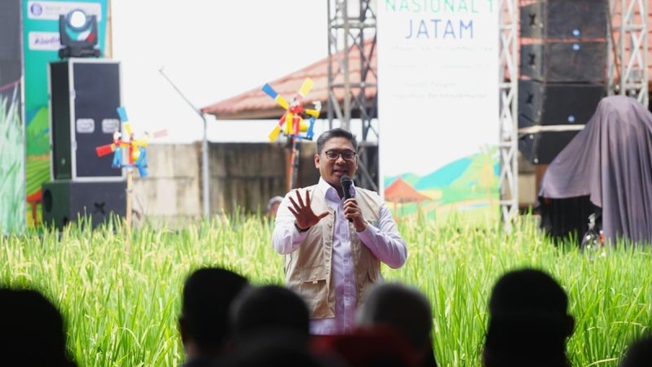 Wakil Menteri Pertanian (Wamentan) Sudaryono mengajak Muhammadiyah bersinergi untuk memperkuat ketahanan pangan nasional, optimis organisasi yang sukses di pendidikan ini mampu membawa kemajuan pertanian.