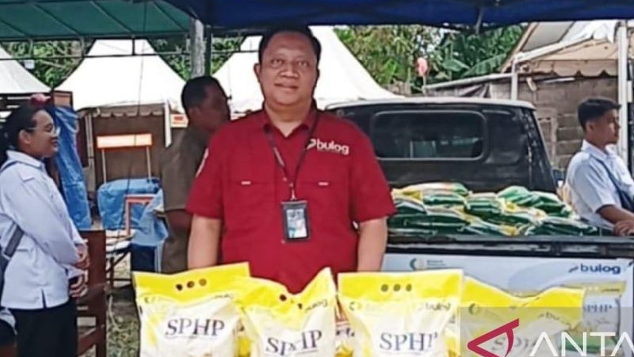 Perum Bulog Cabang Belitung telah menyalurkan lebih dari 1.000 ton Beras SPHP Bulog Belitung hingga September 2025. Bagaimana upaya ini menjaga stabilitas harga pangan dan daya beli masyarakat?