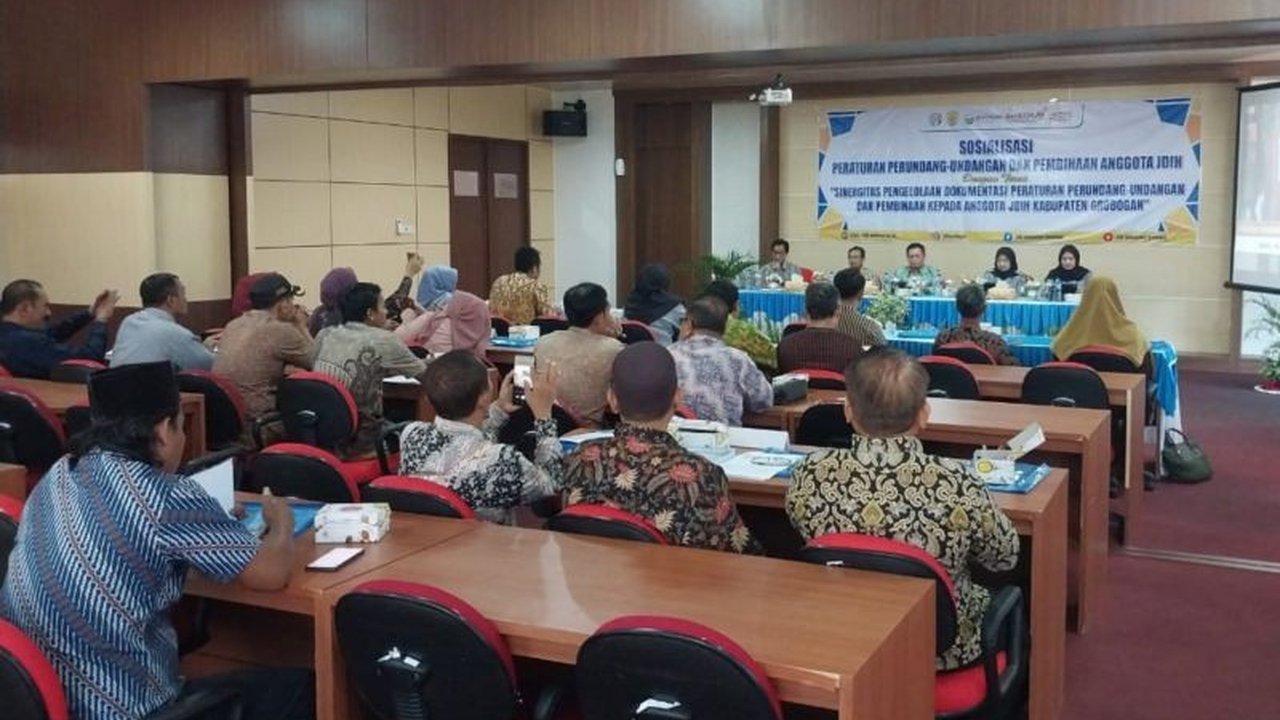 Kanwil Kemenkum Jateng serius mendorong pembentukan Posbakum di tingkat desa dan kelurahan di Grobogan. Upaya ini bertujuan mendekatkan akses keadilan dan edukasi hukum bagi masyarakat.