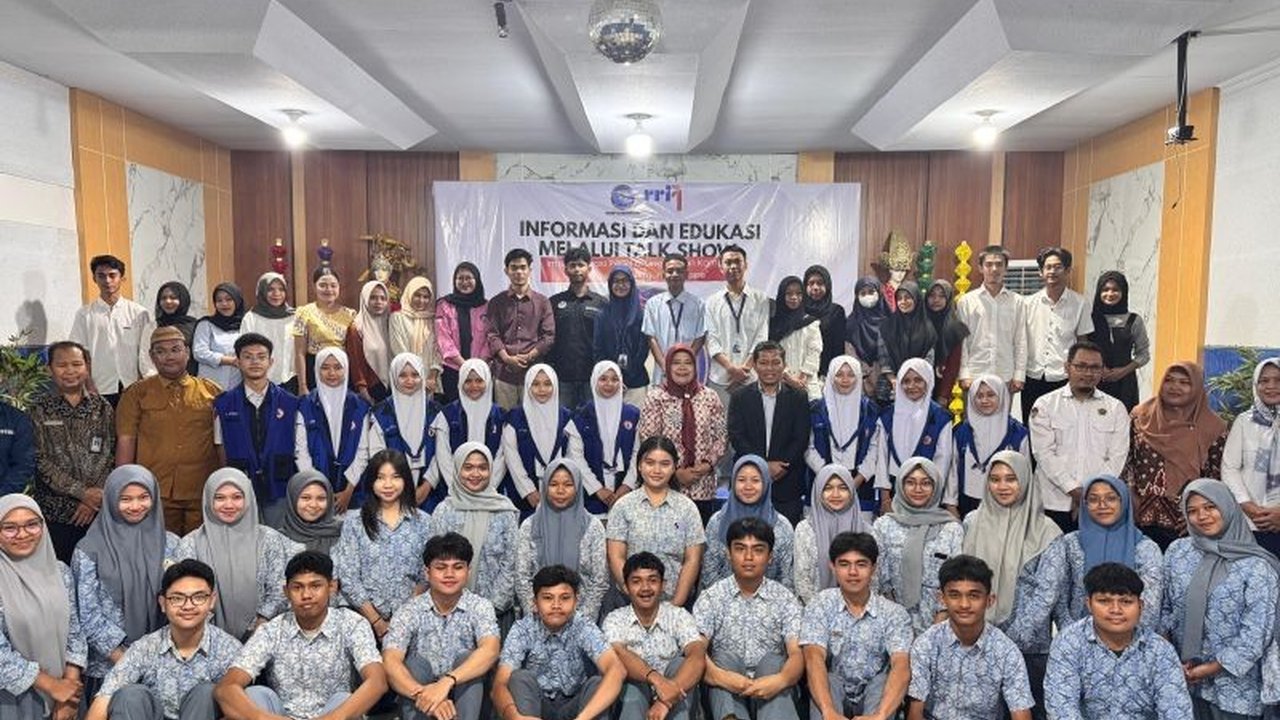 BNNP Gorontalo menyoroti bahaya penggunaan vape yang kian marak, bukan hanya ancaman kesehatan, tetapi juga pintu masuk penyalahgunaan narkoba. Simak peringatan lengkapnya!