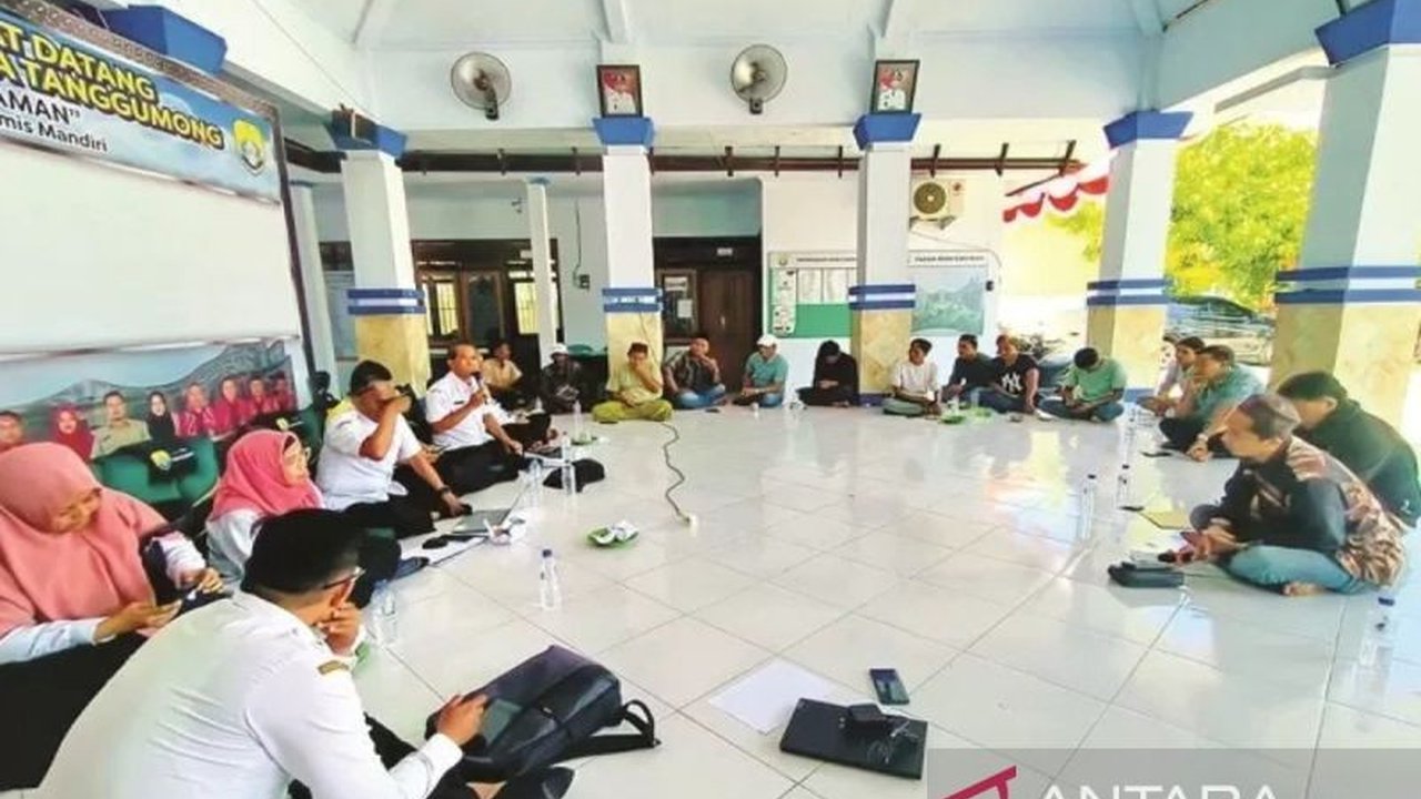 Pemkab Sampang membentuk tiga desa percontohan sebagai **Desa Antikorupsi Sampang**, langkah konkret mencegah praktik rasuah dan wujudkan tata kelola pemerintahan yang transparan. Simak selengkapnya!