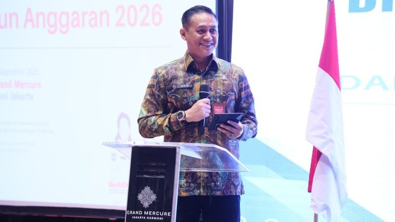 Kementerian Dalam Negeri (Kemendagri) menegaskan Pedoman Penyusunan APBD 2026 harus sinkron dengan kebijakan nasional. Simak poin-poin penting dan hal baru yang wajib diperhatikan pemerintah daerah!