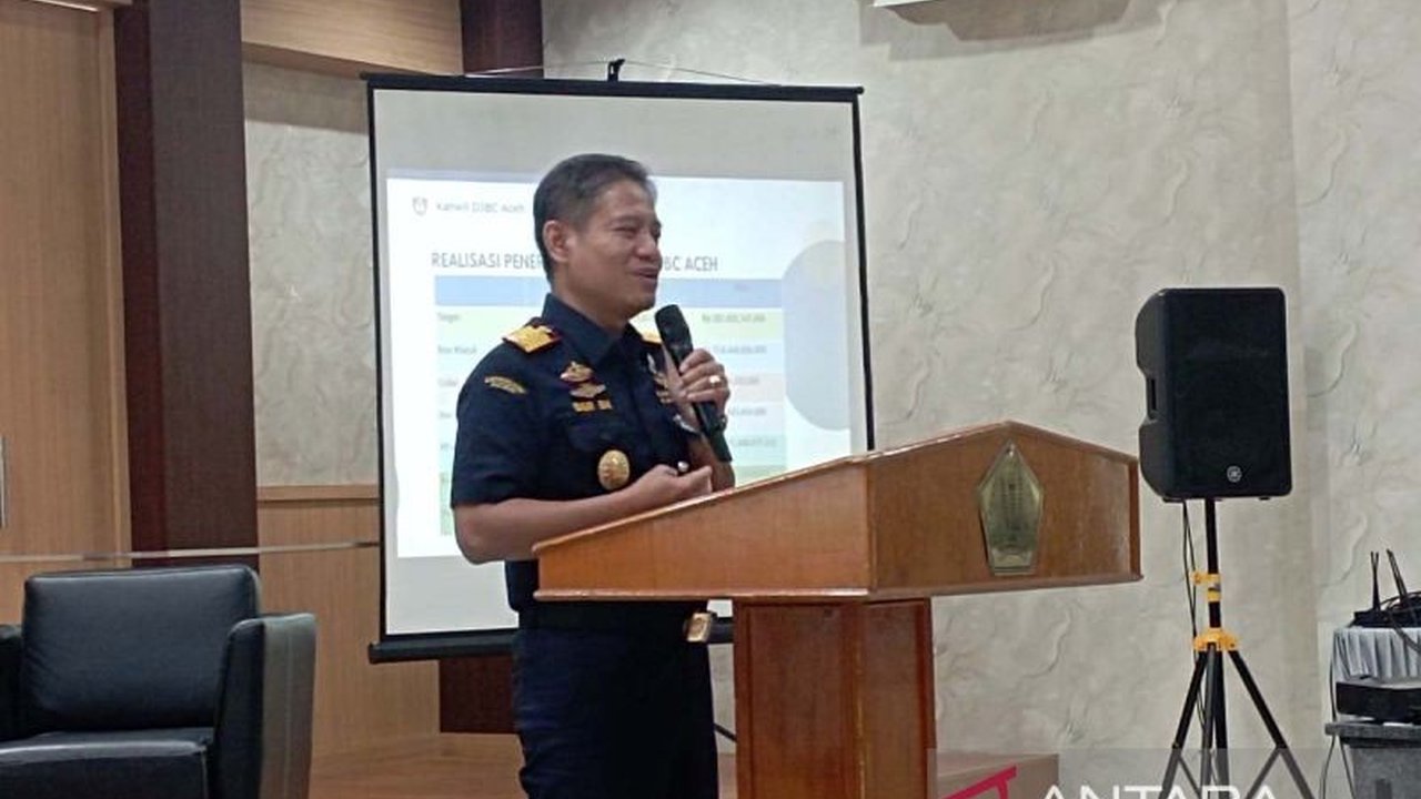 Pelayaran Aceh-Penang ke Malaysia akan diaktifkan kembali pada akhir Oktober 2025. DJBC Aceh melihat ini sebagai peluang besar untuk mendongkrak ekonomi lokal melalui ekspor. Siapkah Aceh memanfaatkan potensi ini?