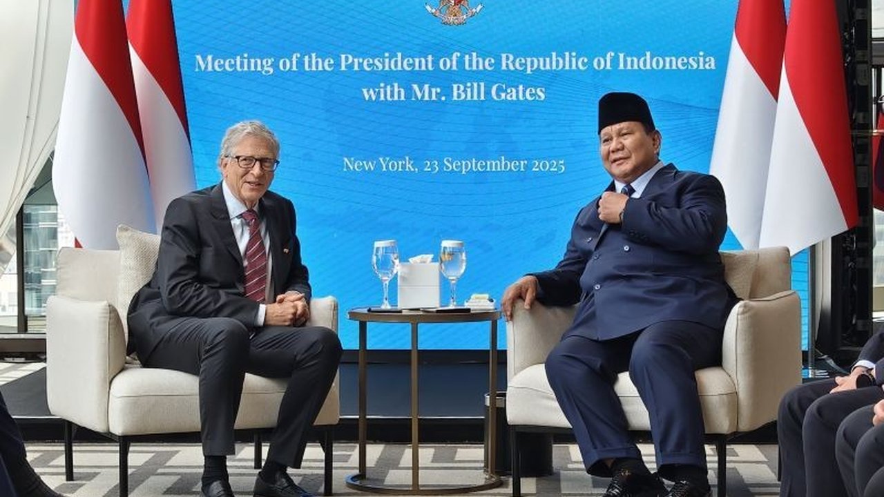 Presiden Prabowo Subianto memberikan tanda kehormatan kepada Bill Gates atas kontribusi filantropinya yang luar biasa bagi Indonesia, dengan dampak bantuan mencapai triliunan rupiah. Apa saja dukungan yang diberikan?