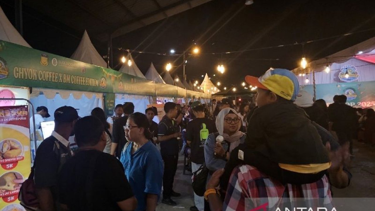 Kantor Perwakilan BI Papua mencatat transaksi QRIS Festival Kopi Papua 2025 mencapai Rp726 juta, menunjukkan antusiasme tinggi masyarakat terhadap pembayaran digital.