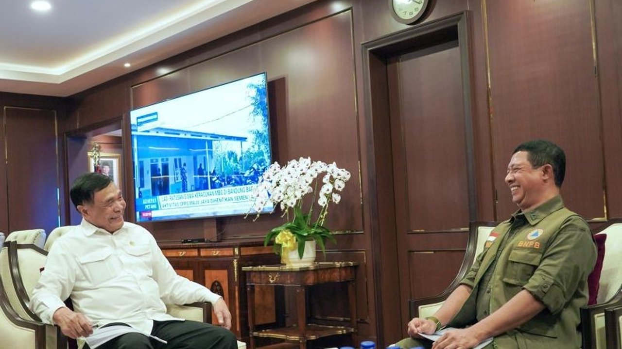 Badan Nasional Penanggulangan Bencana (BNPB) mengumumkan Pembubaran Satgas Karhutla setelah situasi dinilai terkendali di tahun 2025, namun ancaman El Nino tetap jadi perhatian.