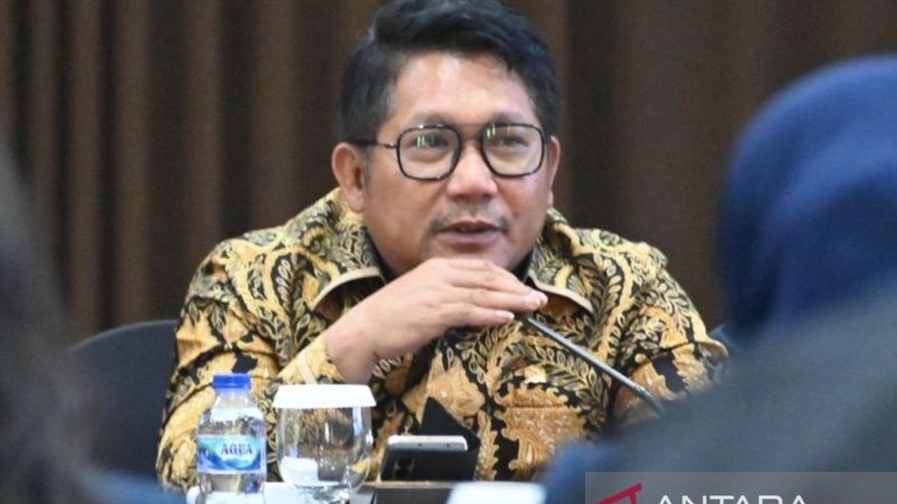 Keputusan Kementerian ESDM mencabut sementara 190 Izin Usaha Pertambangan (IUP) menjadi sorotan. Ini adalah momentum krusial untuk perbaikan tata kelola pertambangan dan pemulihan lingkungan yang berkelanjutan. Apa dampaknya?