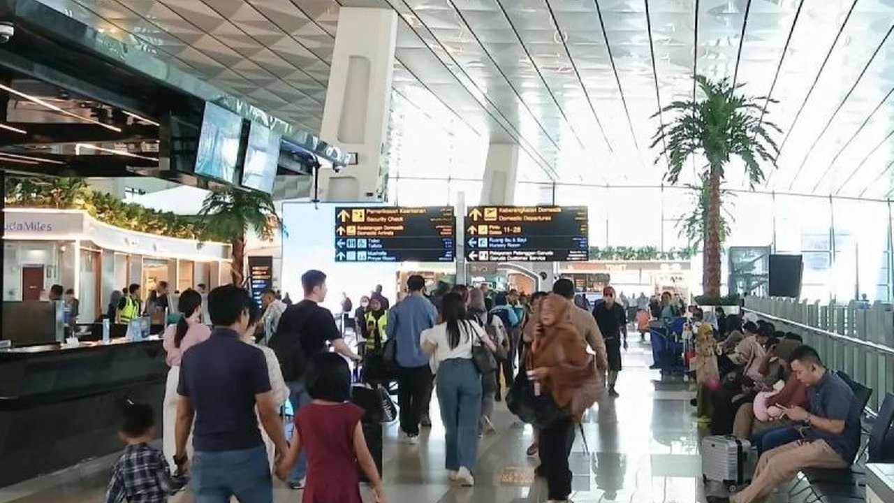 InJourney Airports memperkuat layanan 37 bandara di Indonesia menuju standar kelas dunia melalui program 'Melayani Sepenuh Hati with ImpaCX', menjanjikan pengalaman penumpang yang tak terlupakan. Penasaran bagaimana caranya?