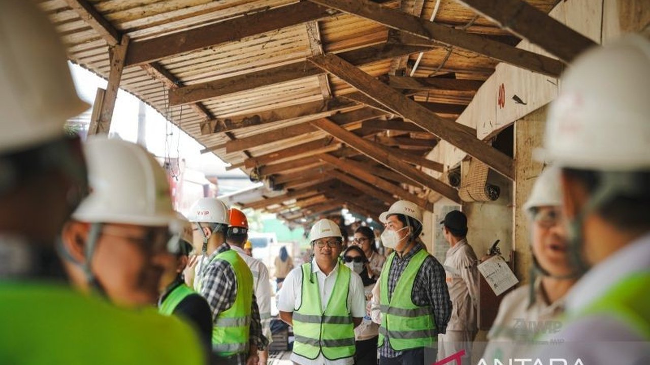Bank Indonesia menyebut **IWIP dan WBN** menjadi pendorong utama pertumbuhan ekonomi Maluku Utara yang mencapai 32,09% pada Triwulan II 2025, memicu penasaran akan dampak berkelanjutannya.