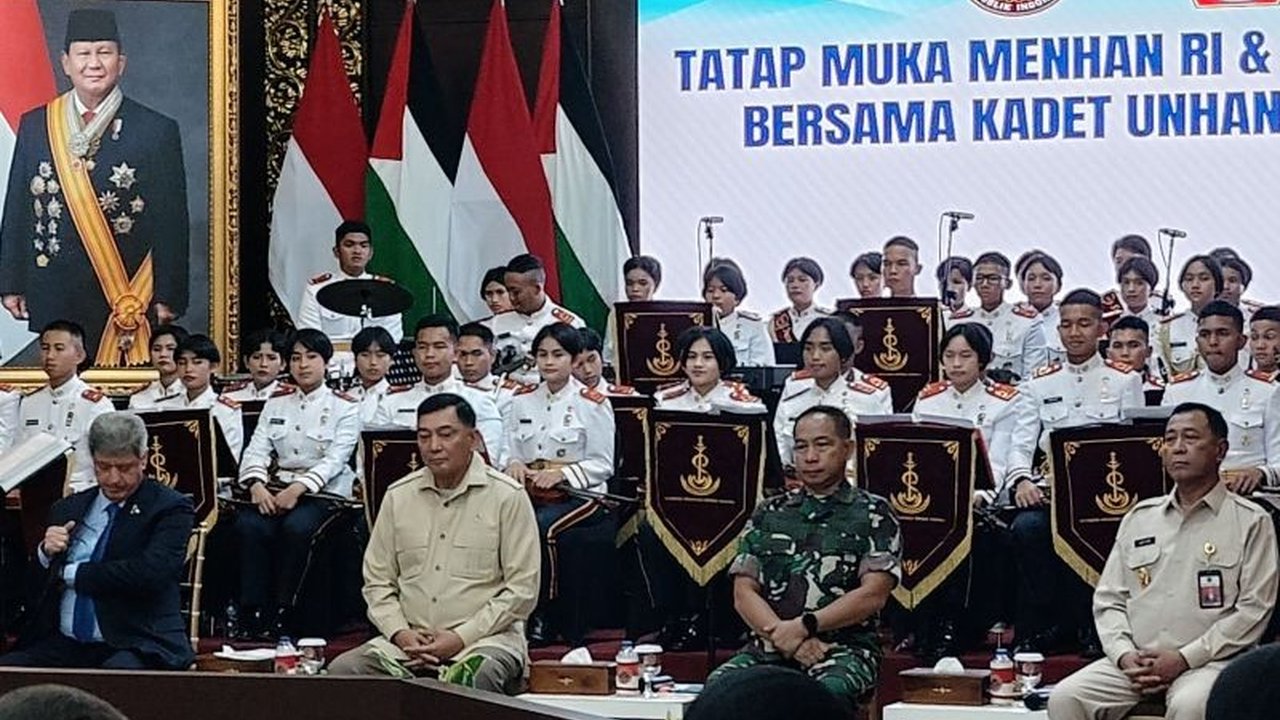 Kementerian Pertahanan RI menerima 44 Kadet Palestina Unhan sebagai bentuk dukungan berkelanjutan. Simak bagaimana Indonesia memperkuat perjuangan kemerdekaan Palestina melalui pendidikan!