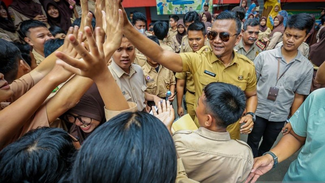 Wakil Wali Kota Bogor mengungkapkan 97 kasus bullying di Bogor sepanjang tahun ini, memicu kekhawatiran serius terhadap mental generasi muda dan mendorong program pencegahan.