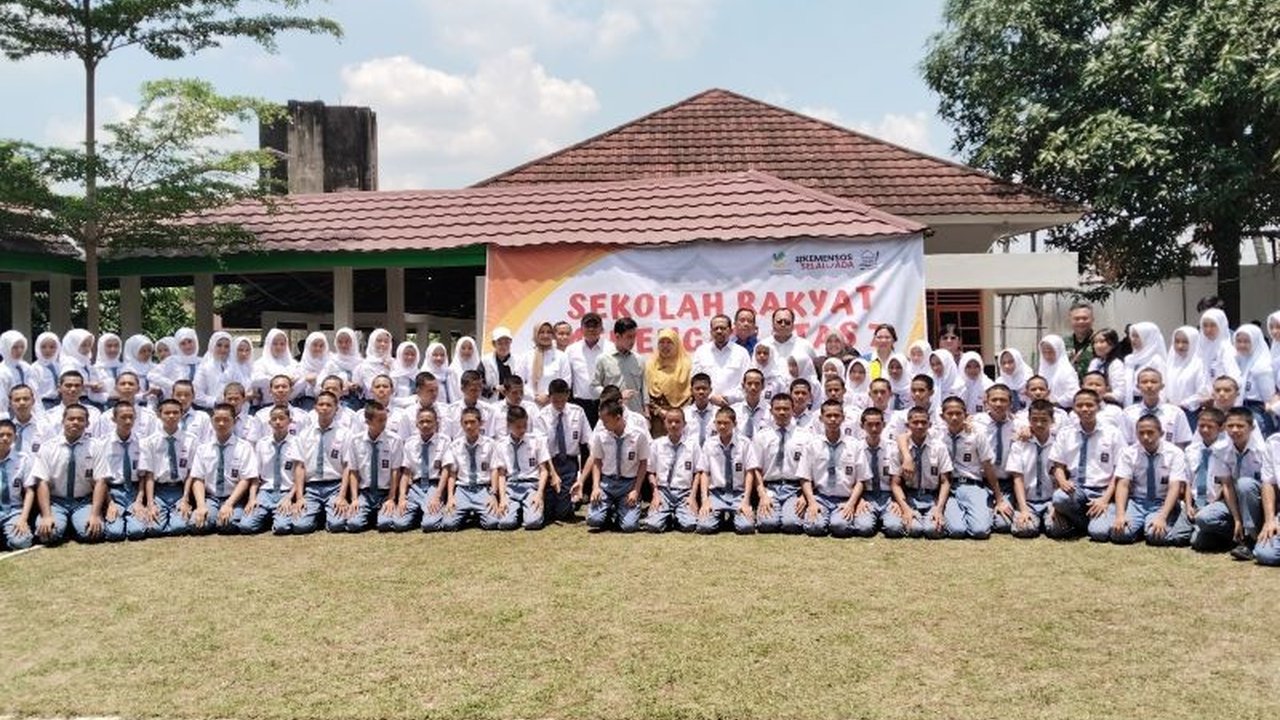 Sekolah Rakyat Palembang sukses menerapkan **talents mapping** untuk 100 siswanya, mengungkap bakat tersembunyi seperti penguasaan bahasa asing dan melukis. Penasaran bagaimana program ini berjalan?